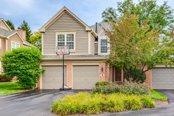 9 ASHFORD CT