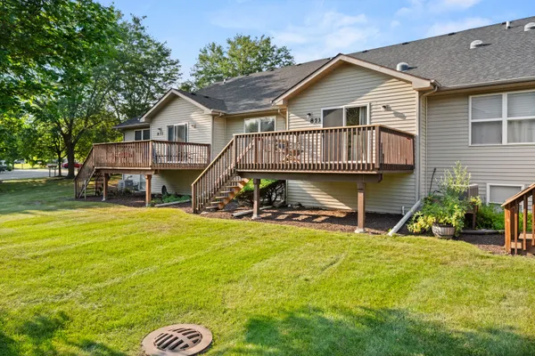 873 SHEPHERD LN 873