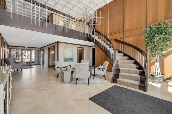 1 OAK BROOK CLUB DR A310