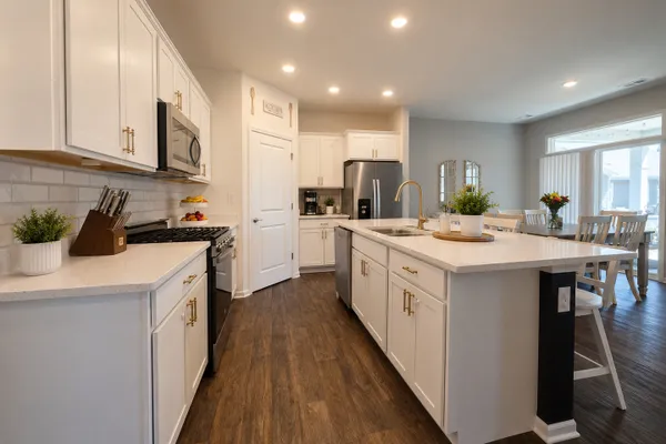 1200 REDTAIL CIR