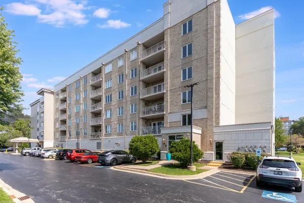 2030 SAINT REGIS DR 412