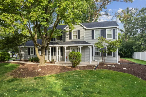726 DORCHESTER DR