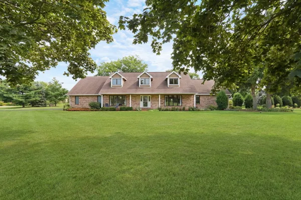 2 ESSEX CT