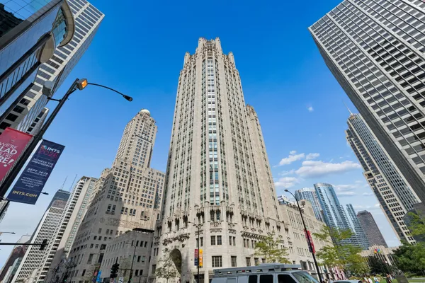 435 N MICHIGAN AVE 408