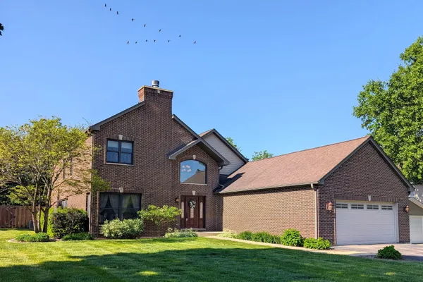 23W531 WALNUT ST