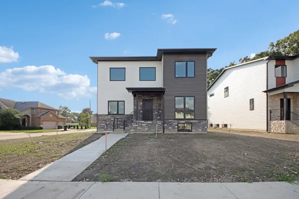 128 PINE LN