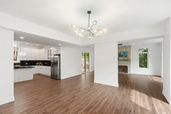 615 HARPER DR