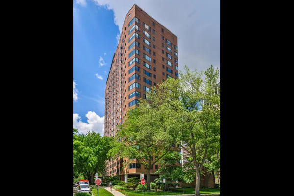 3100 N LAKE SHORE DR 1408
