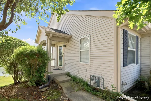 1229 E OAKWOOD DR 7-1