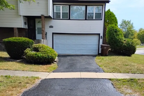 17909 CHARTRES CT