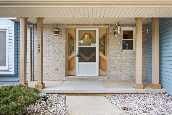 1125 DARIN DR
