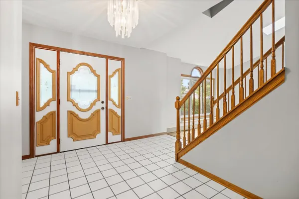 1125 DARIN DR