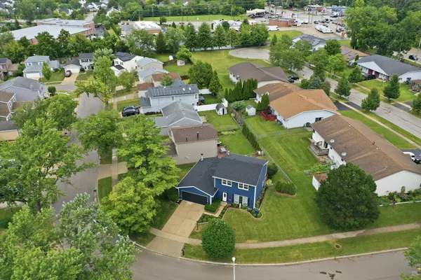 130 LASALLE RD
