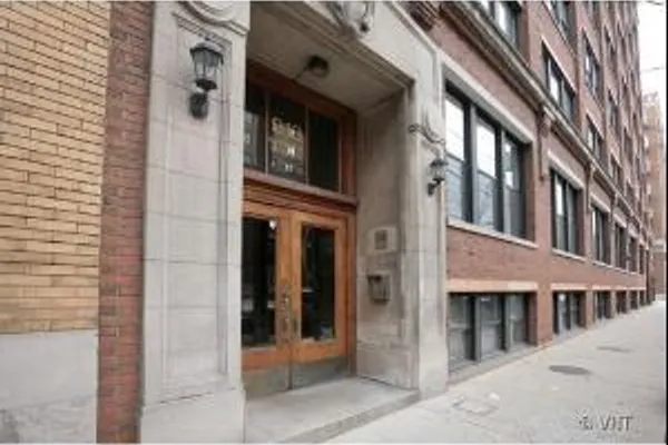 913 W VAN BUREN ST 5E