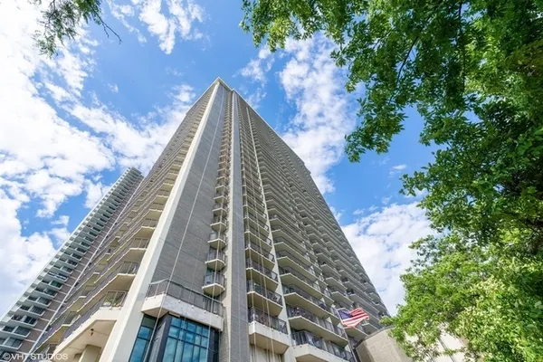 6007 N SHERIDAN RD 24D
