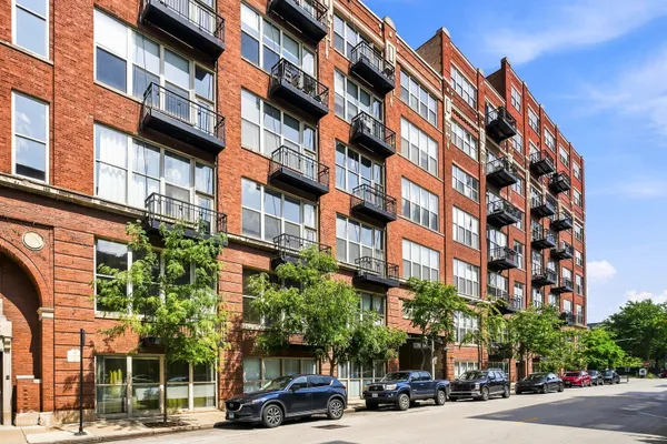 1500 W MONROE ST 411