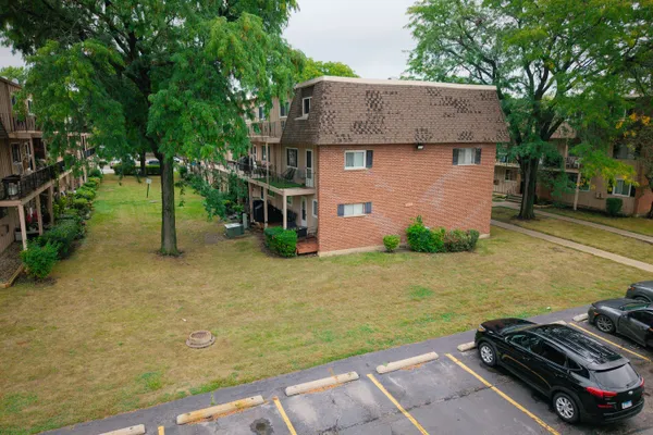 2508 ALGONQUIN RD 2