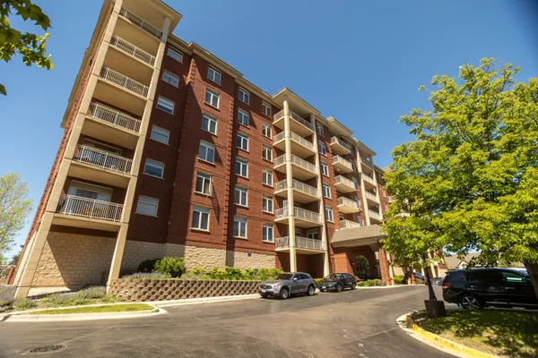 8440 CALLIE AVE 606