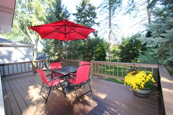 3308 PEACOCK LN