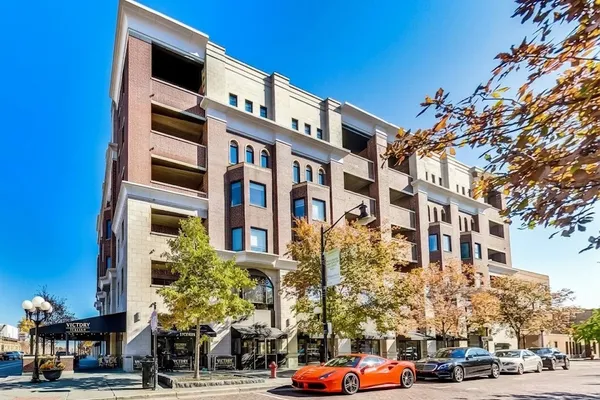 110 S MARION ST 201