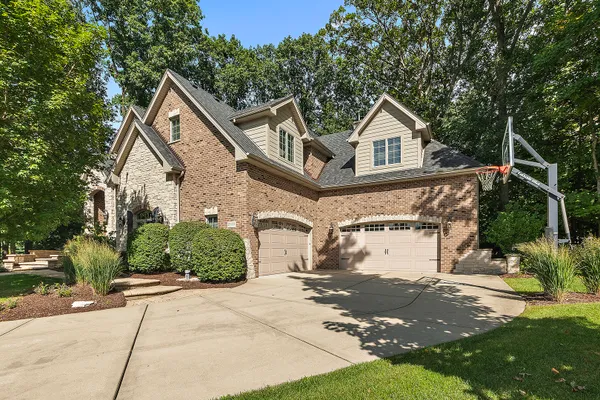 20633 CHARMAINE CT