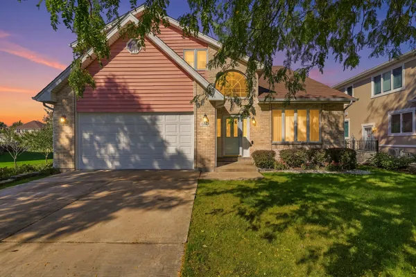 1140 CRYSTAL AVE