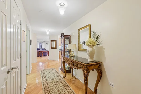640 ROBERT YORK AVE 308