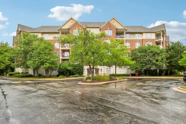 640 ROBERT YORK AVE 308
