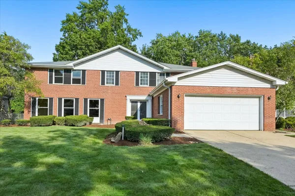 937 SUTTON DR