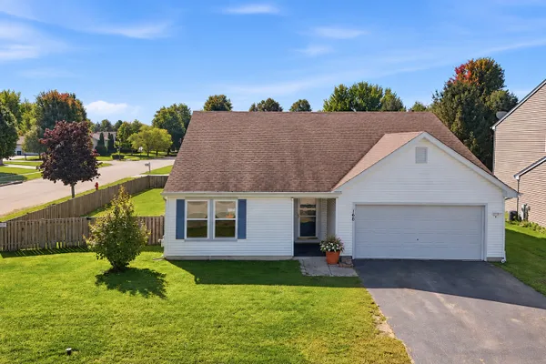 168 W MEADOW DR