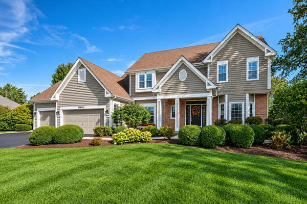 39W832 CARL SANDBURG RD