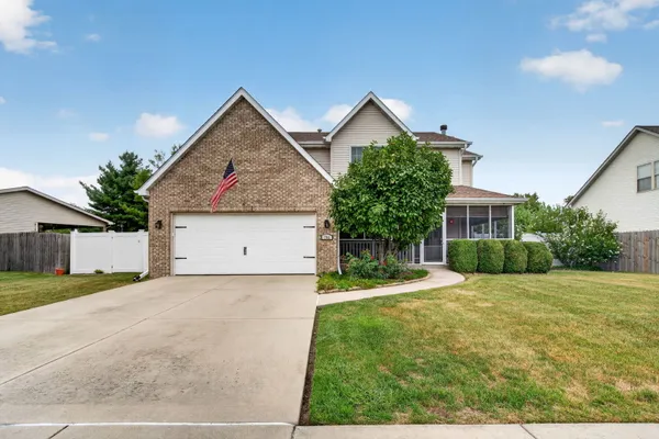 706 COUNTRY SQUIRE CT