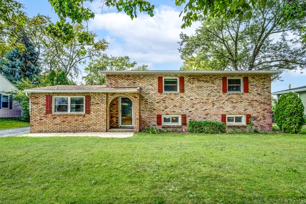 408 N LOCUST ST