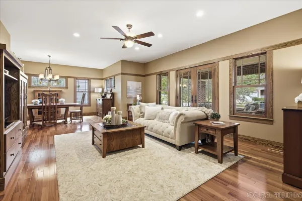 627 RITTER DR