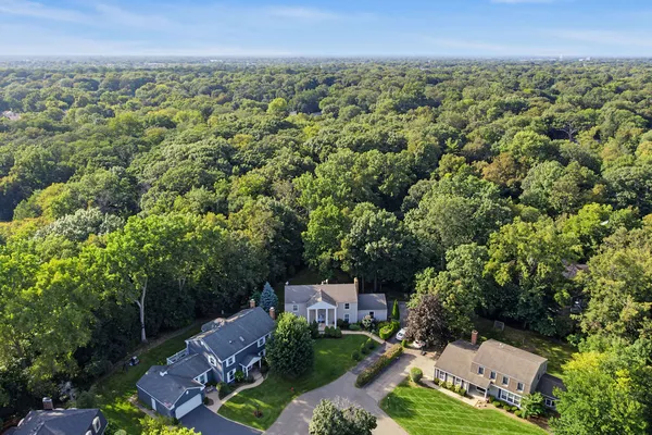 6 DOGWOOD RD