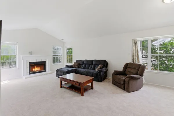 206 GLASGOW LN B206