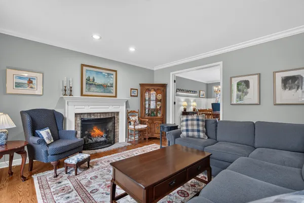 10 TARTAN RIDGE RD