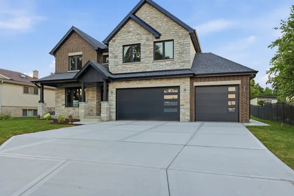 134 HOLLY AVE