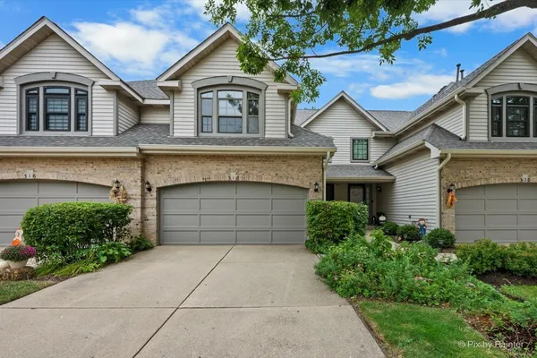 318 CLUB HOUSE DR
