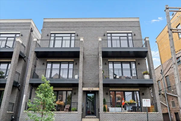 815 N PAULINA ST 2N