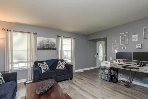 113 OAKTON LN