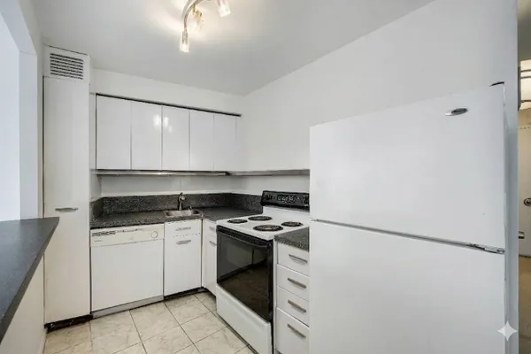 300 N STATE ST 4026