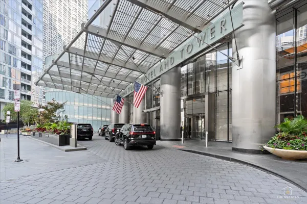 401 N WABASH AVE 68B