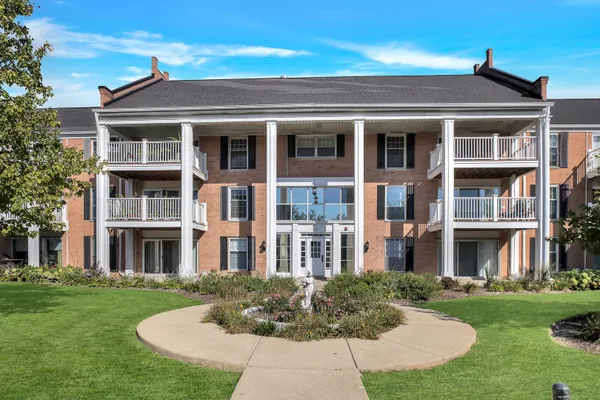 5501 CARRIAGEWAY DR 313A