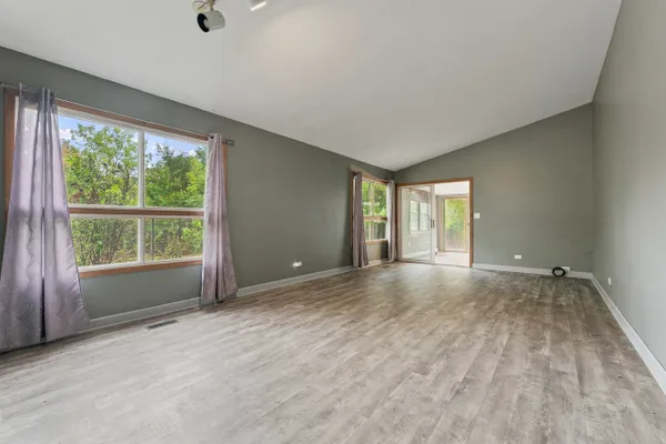 1132 EVERGREEN DR