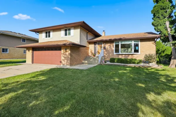 4602 MAGNOLIA DR