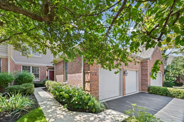 2112 WARRINGTON CT