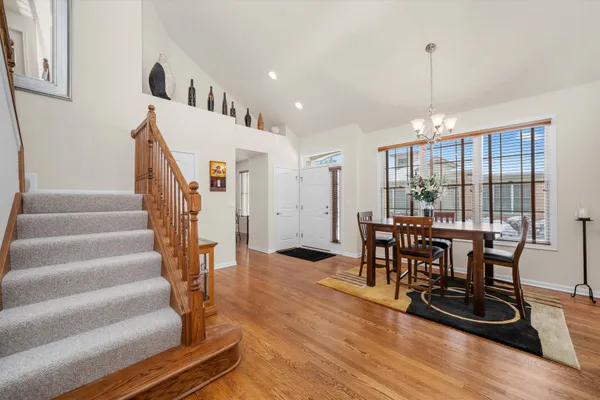 1553 ASHBURY PL