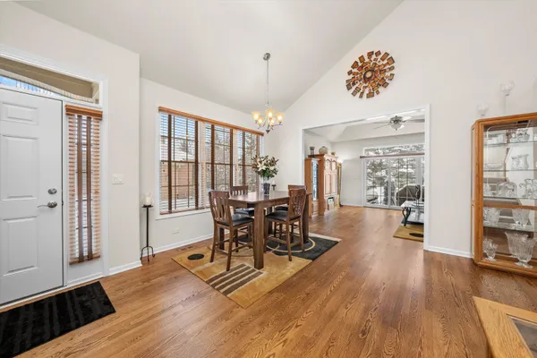 1553 ASHBURY PL