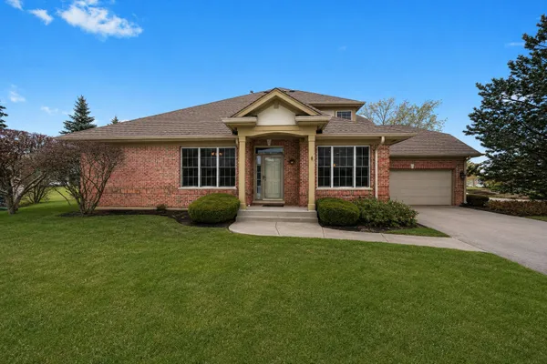 1553 ASHBURY PL